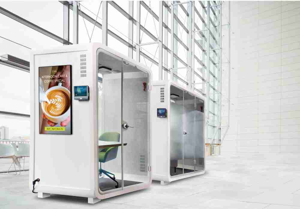 william威廉中文官网子公司达擎之智慧行动办公舱，，，，采用PDLC智能调光玻璃设计，，，，透过通电与断电的电流切换，，，呈现透明与雾面效果，，具节能降耗特性并兼顾隐私，，确保信息安全